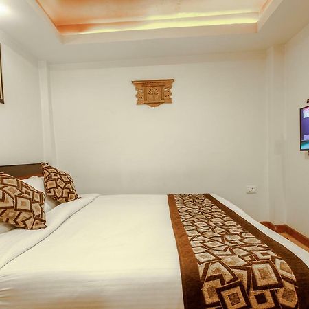 Hotel Shreesu Катманду Екстер'єр фото