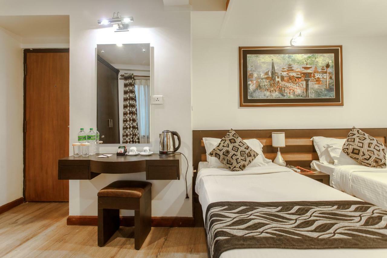 Hotel Shreesu Катманду Екстер'єр фото