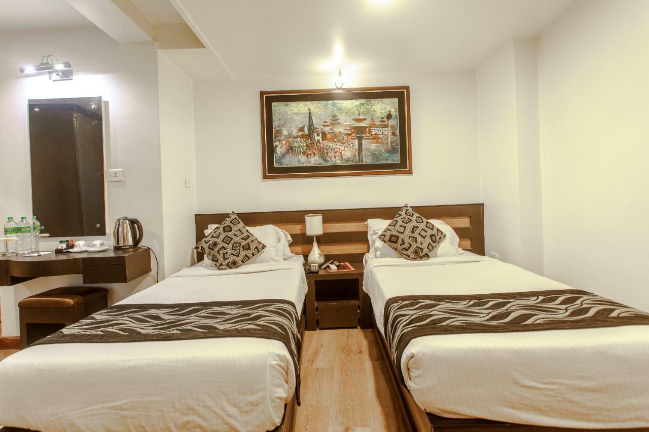 Hotel Shreesu Катманду Екстер'єр фото