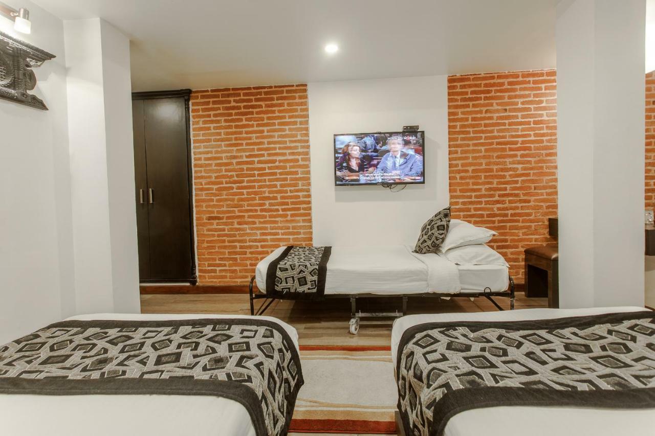Hotel Shreesu Катманду Екстер'єр фото