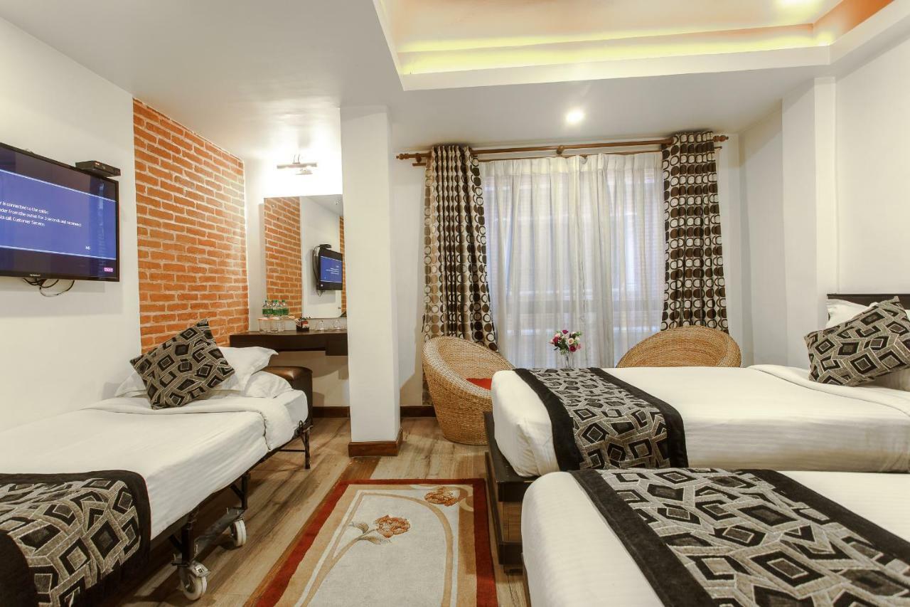Hotel Shreesu Катманду Екстер'єр фото